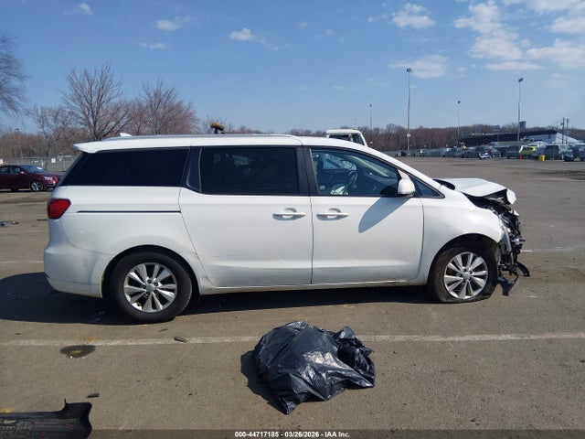 Kia Sedona Lx