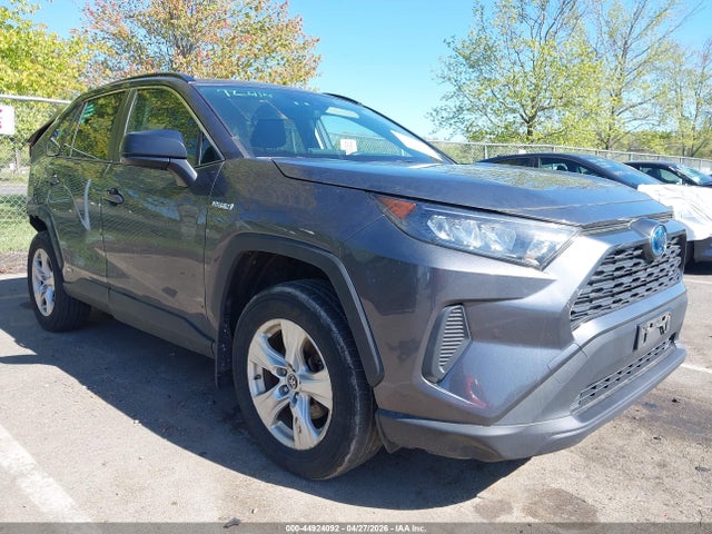 Salvage Toyota RAV4 Image