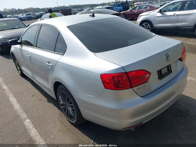Volkswagen Jetta 1.8t Se