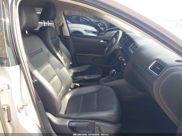 Volkswagen Jetta 1.8t Se