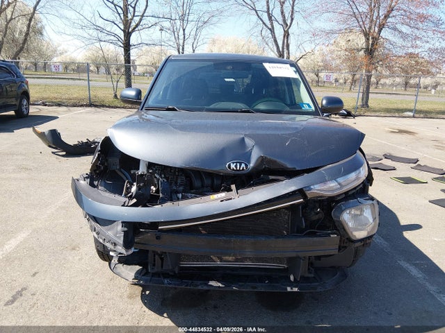 Kia Soul Lx
