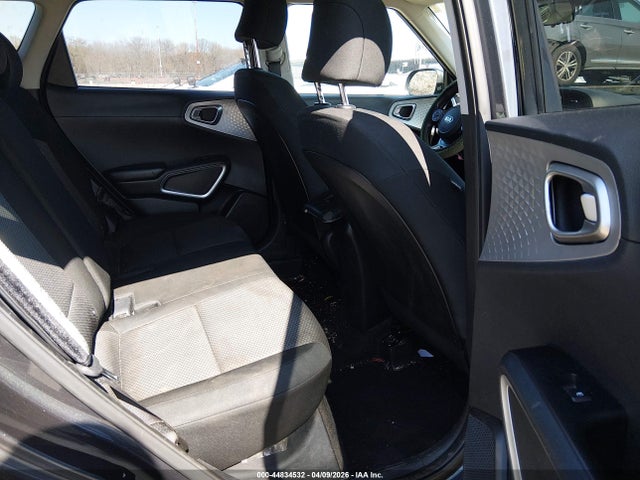 Kia Soul Lx