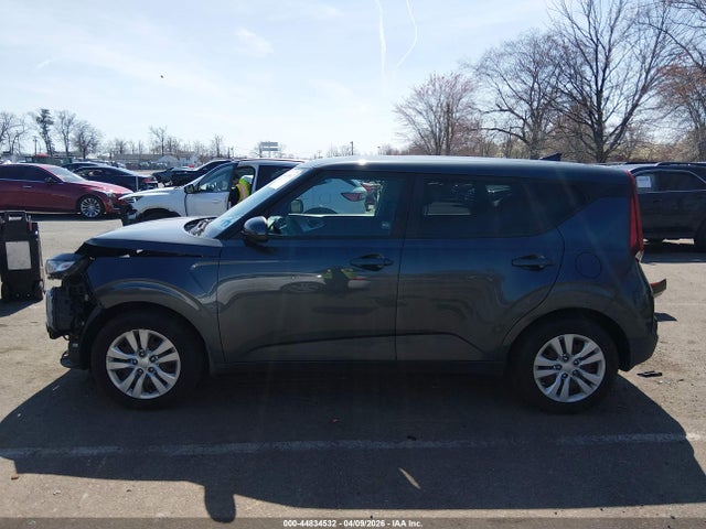 Kia Soul Lx