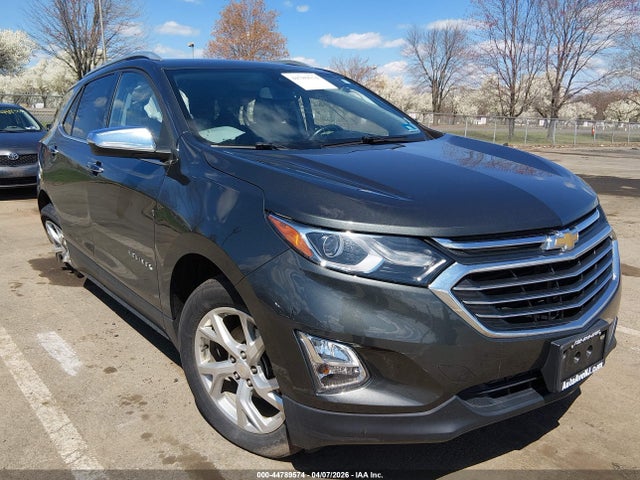 Salvage Chevrolet Equinox Image