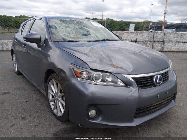 Salvage Lexus Ct Image