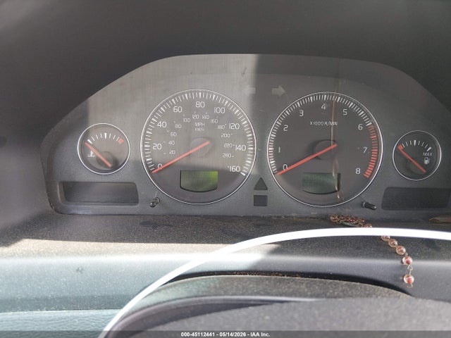 Volvo V70 2.4