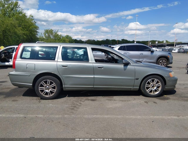 Volvo V70 2.4
