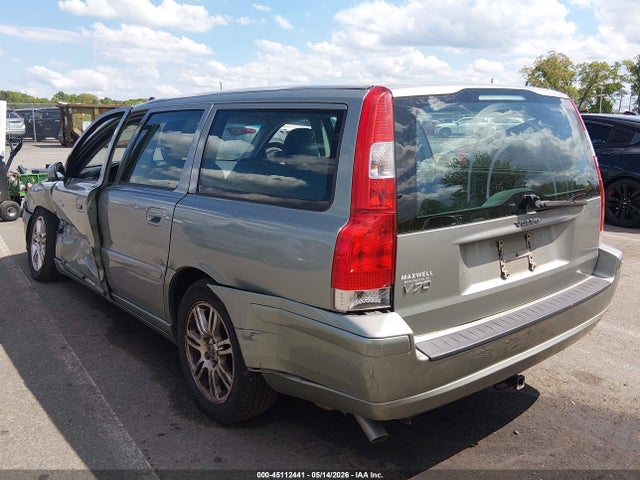 Volvo V70 2.4