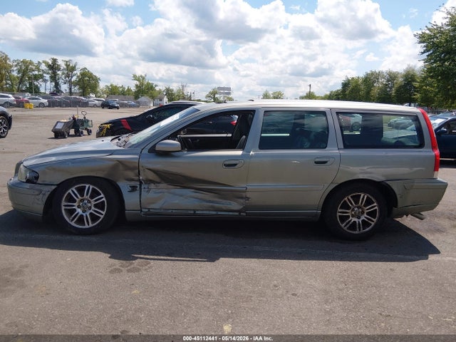 Volvo V70 2.4
