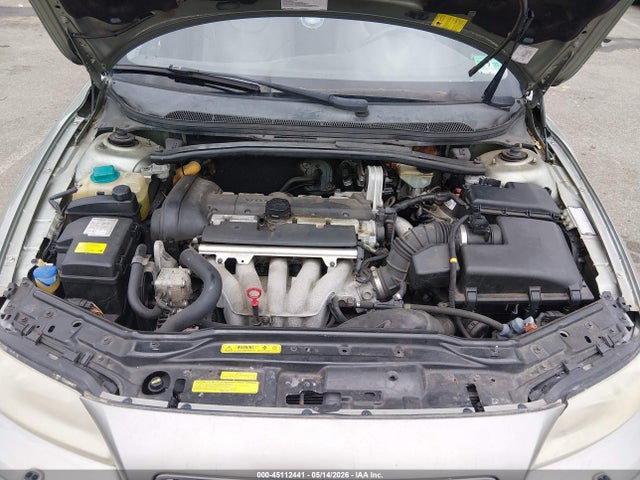 Volvo V70 2.4