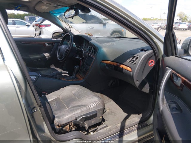 Volvo V70 2.4