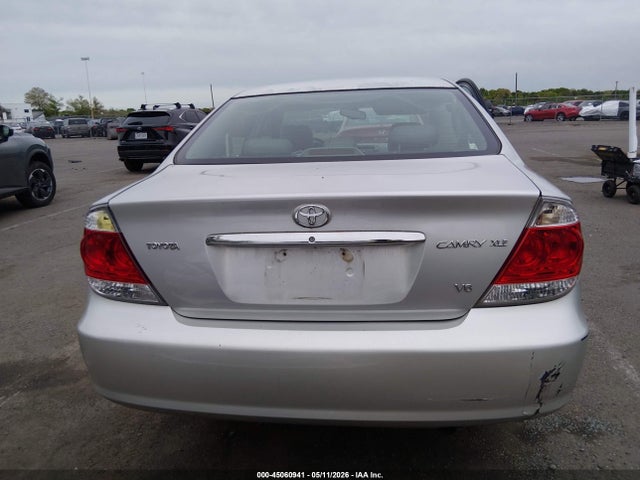Toyota Camry Xle V6