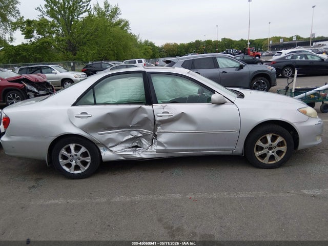 Toyota Camry Xle V6