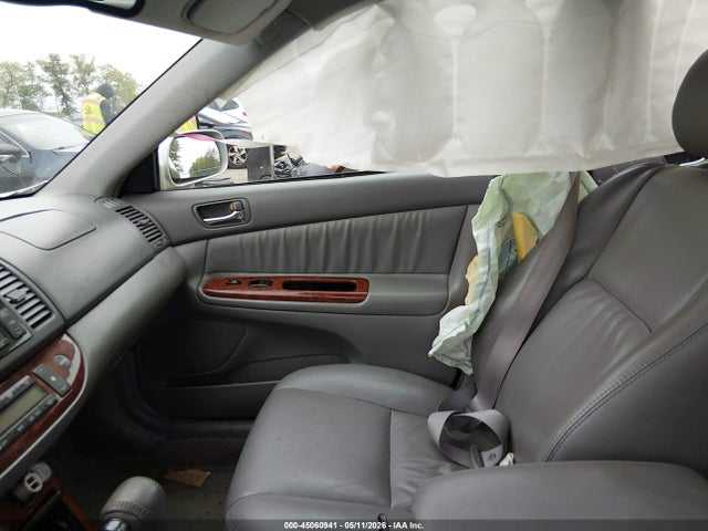 Toyota Camry Xle V6