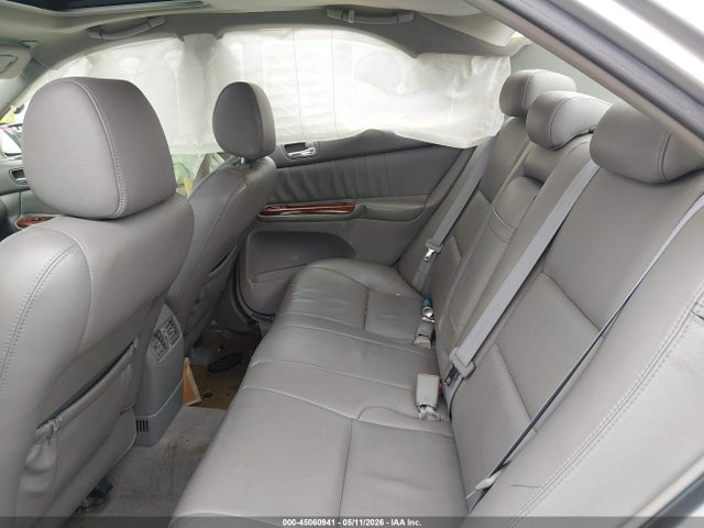 Toyota Camry Xle V6