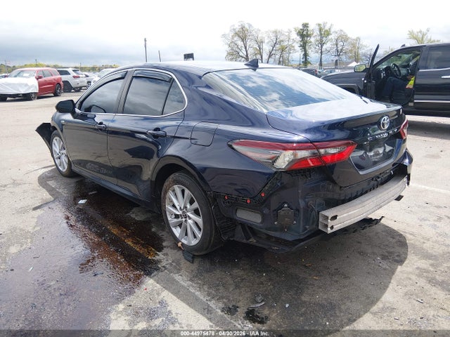 Toyota Camry Le