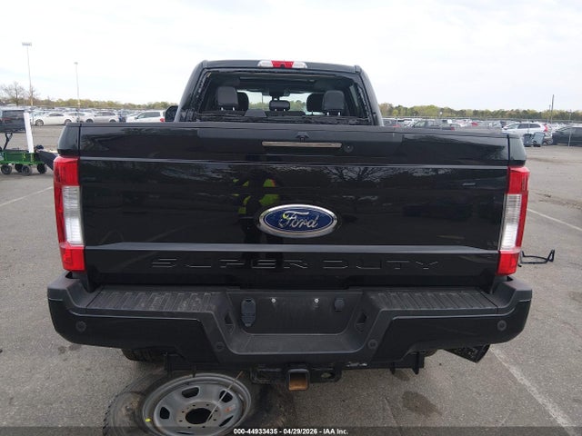 Ford F-250 Lariat