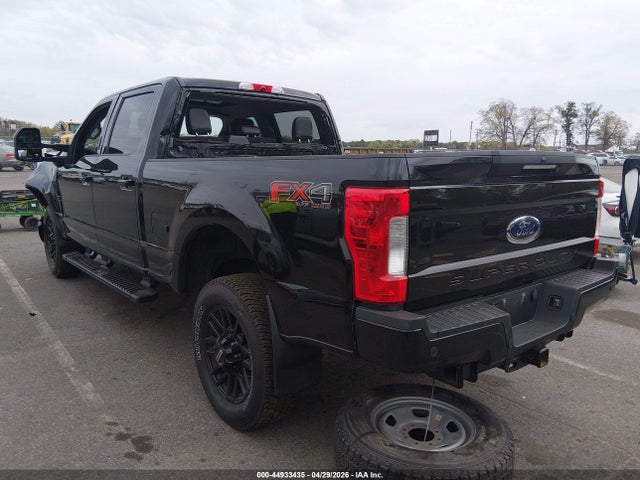Ford F-250 Lariat