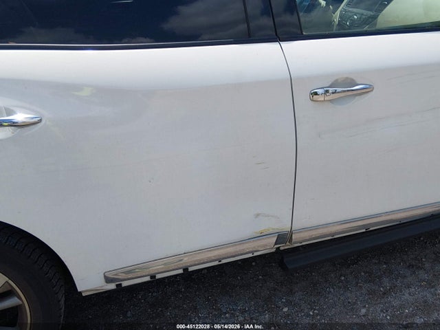 Nissan Pathfinder Platinum