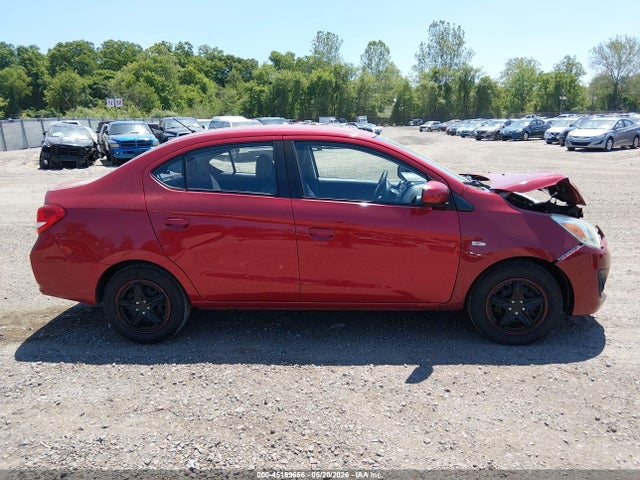 Mitsubishi Mirage Es