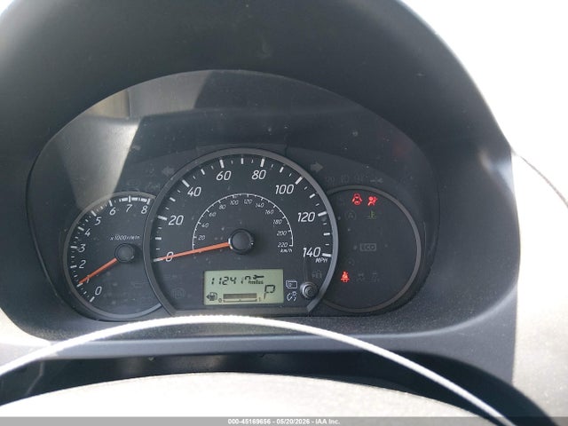 Mitsubishi Mirage Es