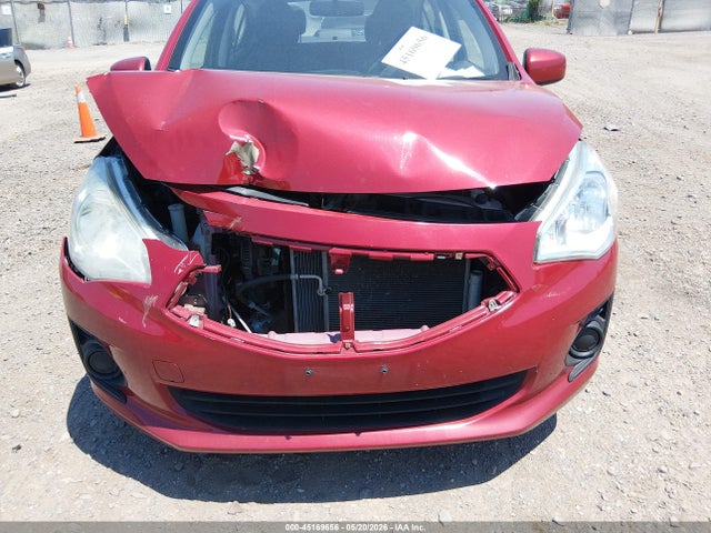 Mitsubishi Mirage Es