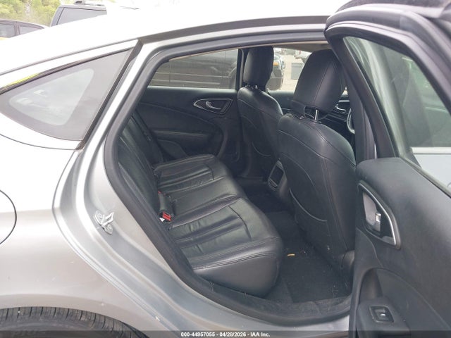 Chrysler 200 Limited