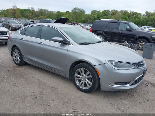 Salvage Chrysler 200 Image