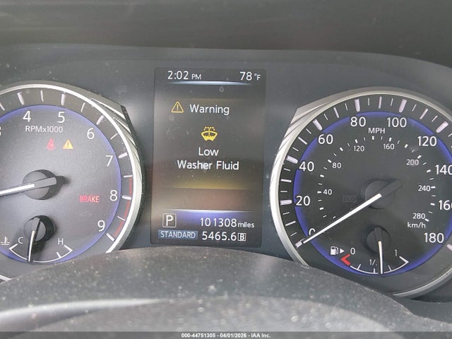 INFINITI Q50 Premium