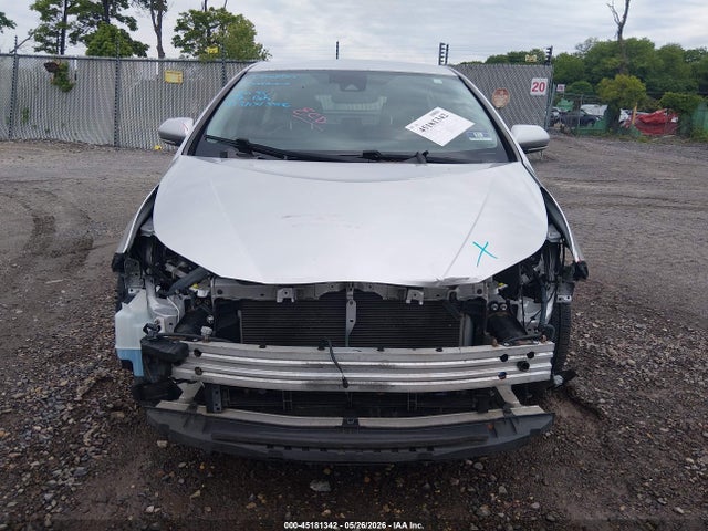 Toyota Prius Four Touring