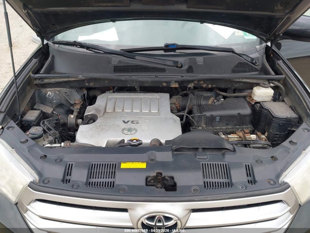 Toyota Highlander Se V6