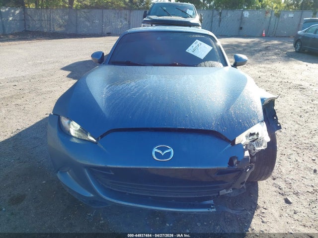 Mazda MX-5 Miata RF Grand Touring