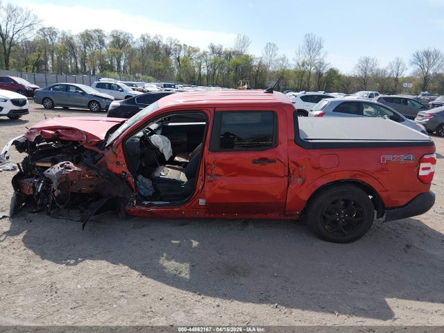 Ford Maverick Lariat
