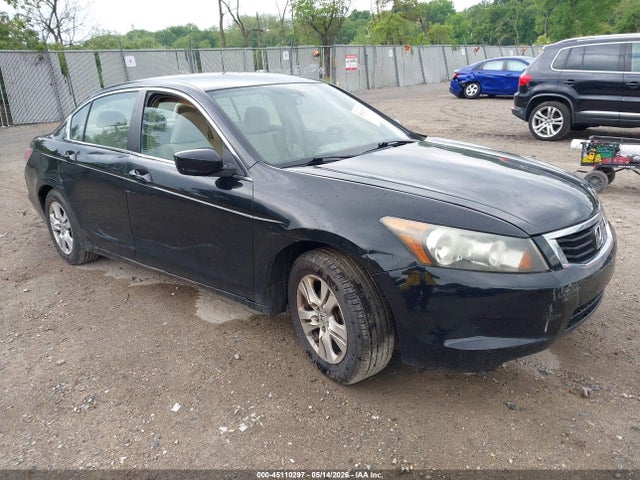 Salvage Honda Accord Image