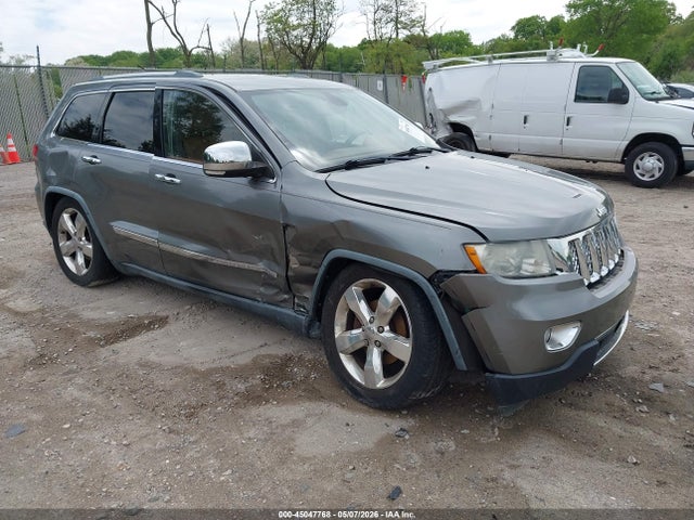 Salvage Jeep Grand Cherokee Image