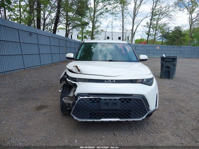 Kia Soul Lx