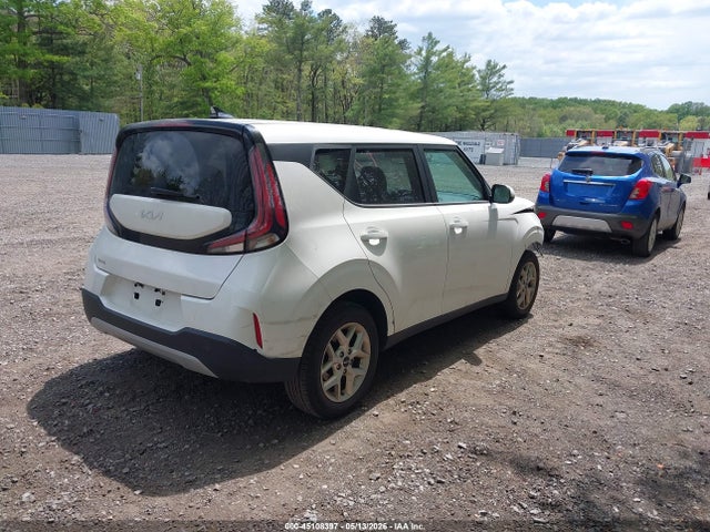 Kia Soul Lx