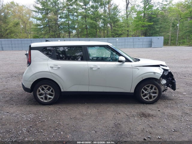 Kia Soul Lx