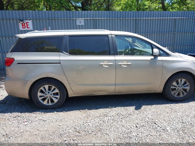 Kia Sedona Lx