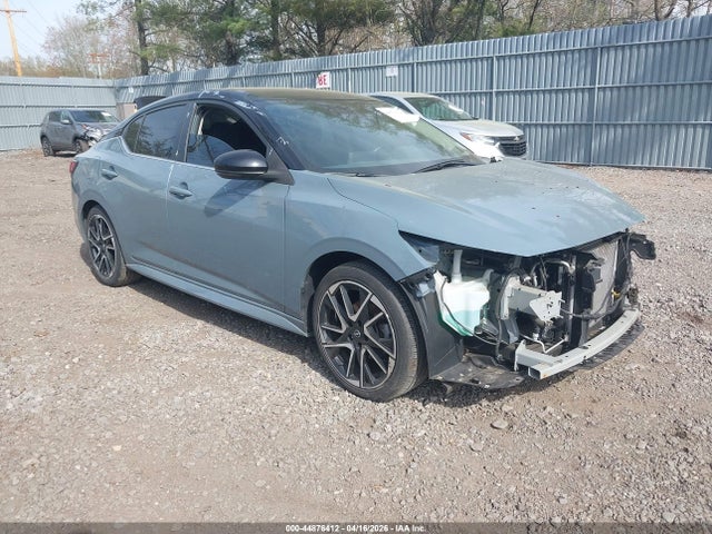 Salvage Nissan Sentra Image