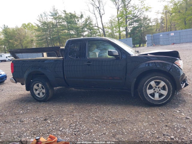 Nissan Frontier Sv