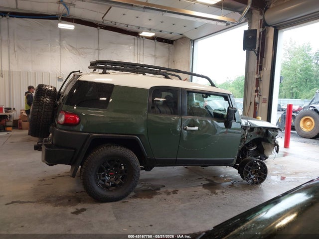 Toyota FJ Cruiser