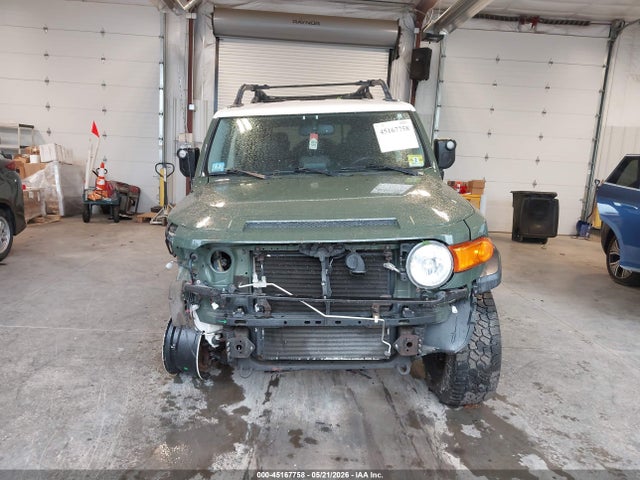 Toyota FJ Cruiser