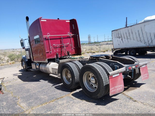 Peterbilt 389