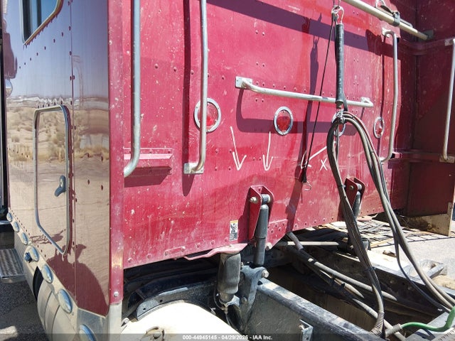 Peterbilt 389