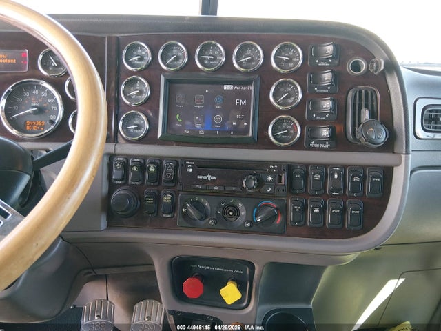 Peterbilt 389