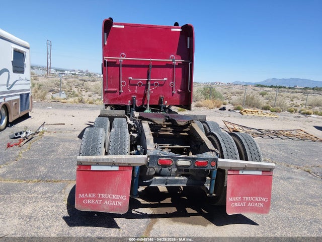 Peterbilt 389
