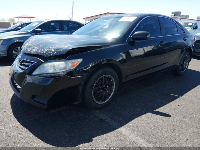 Toyota Camry Le V6