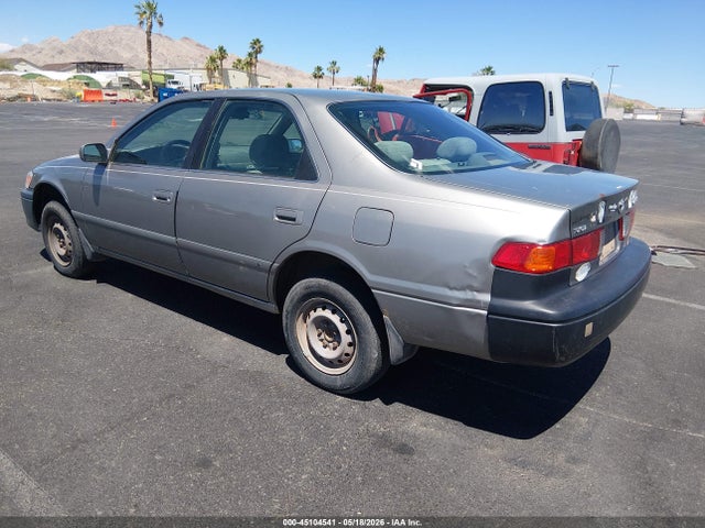 Toyota Camry Ce