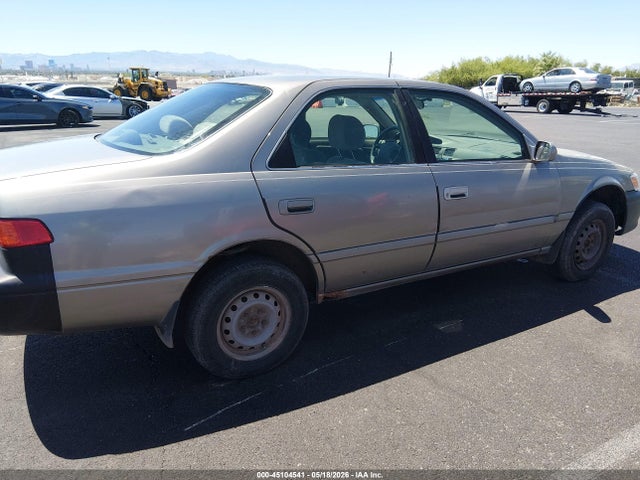 Toyota Camry Ce